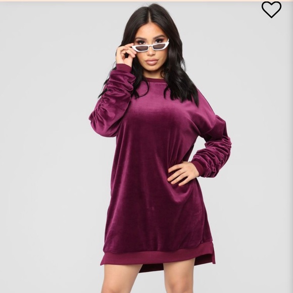 A dress - Picture 1 of 5